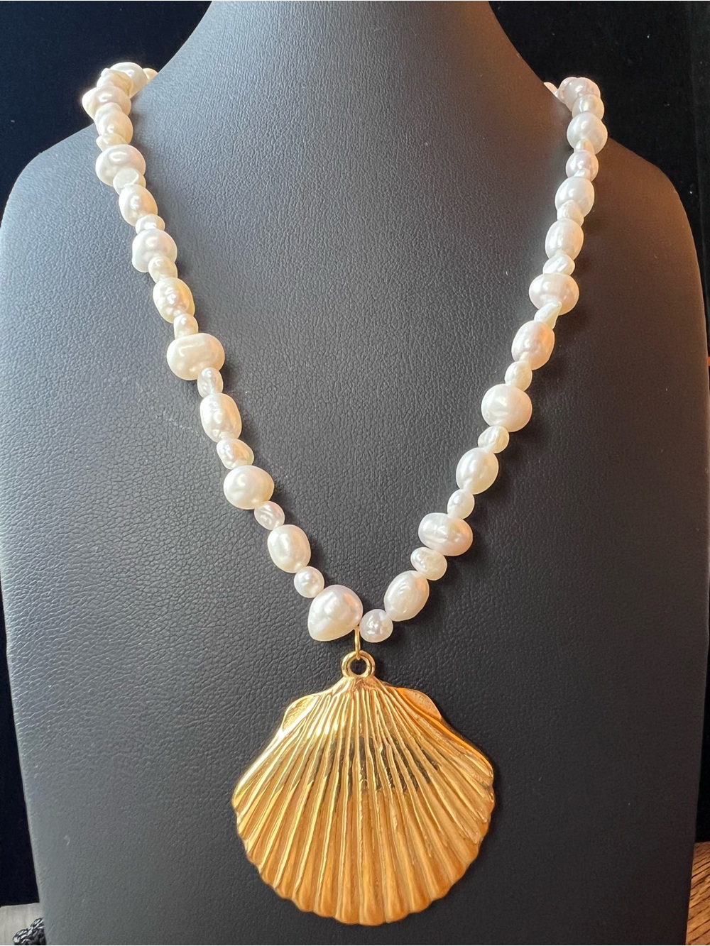 Freshwater Pearl Gold Shell Pendant Necklace NWOT